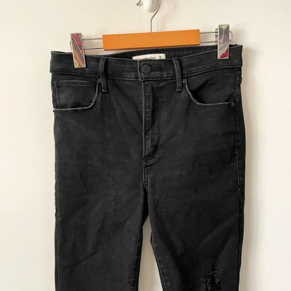Abercrombie & Fitch High Rise Super Skinny Ankle Distressed Jeans 26 Short / 2S - Picture 5 of 9